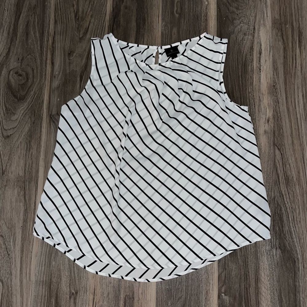 WORTHINGTON—Black and White Striped Blouse
